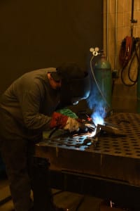 welder-DSC_6573_350x525